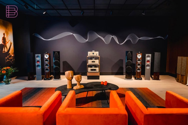 Audiomix high-end hifi showroom with floorstanding speakers