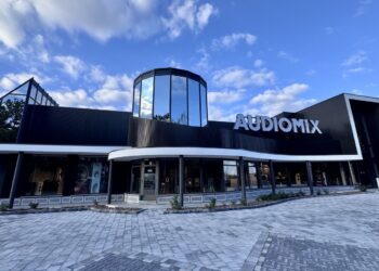 Audiomix hi-fi showroom storefront in Begijnendijk