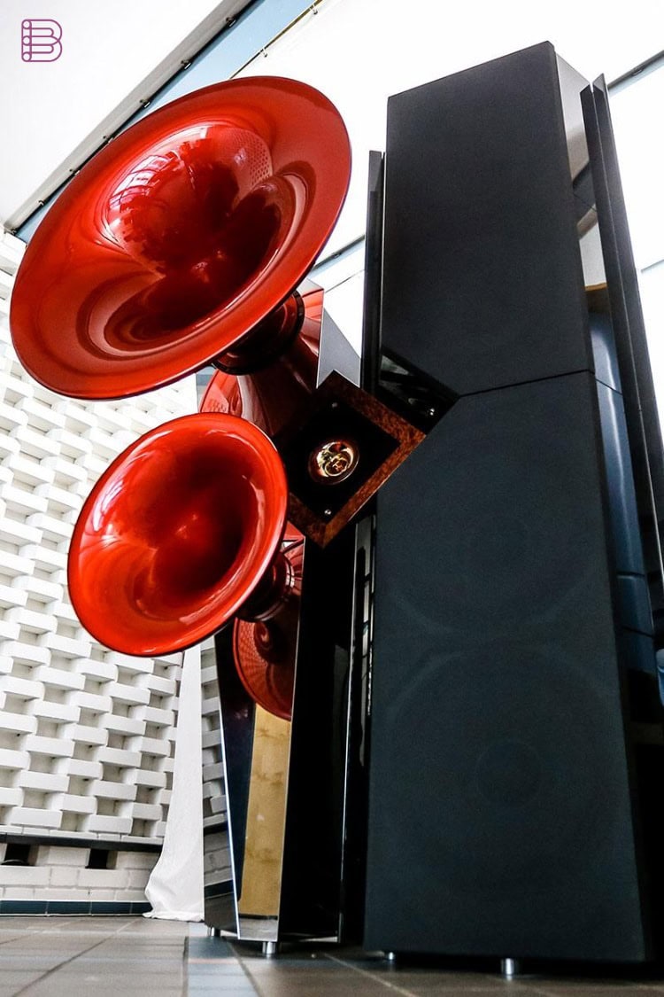 Acapella Sphäron Excalibur horn loudspeaker, full view