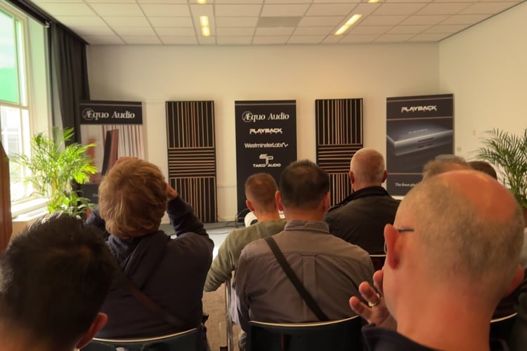 Visitors listening to the Aequo Audio Ensium at Dutch Audio Event 2026