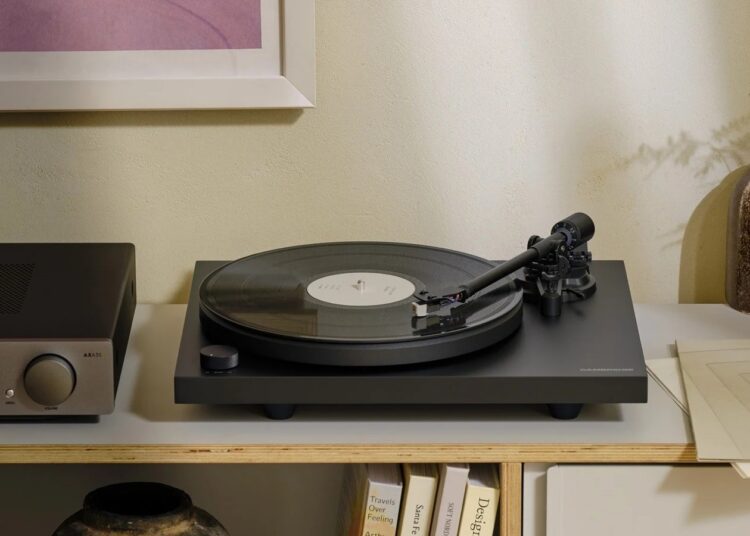 Cambridge Audio Spira turntable in black on a shelf