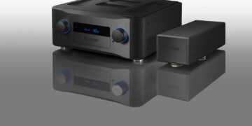 Esoteric Black Edition F-01 and PS-01F integrated amplifier and power supply