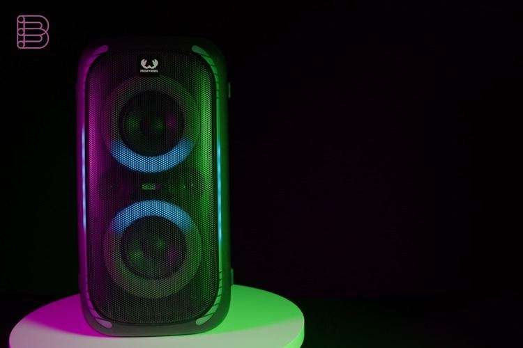 Fresh 'n Rebel Party Loud L front view with LED light show