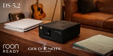 Gold Note DS-5.2 streamer DAC Roon Ready in a living room setting