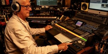 iFi iDSD GR2 MT Master Tuned DAC amp in Steve Levine studio