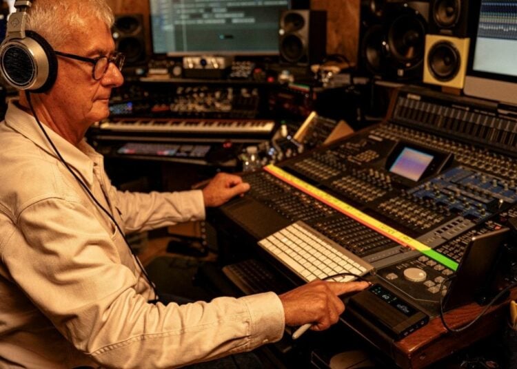 iFi iDSD GR2 MT Master Tuned DAC amp in Steve Levine studio