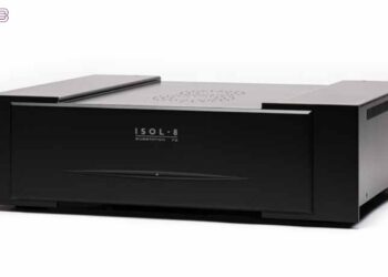 ISOL-8 SubStation F5 mains conditioner