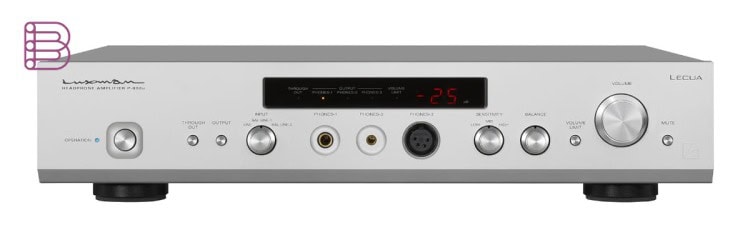 Luxman P-800u headphone amplifier seen from the front