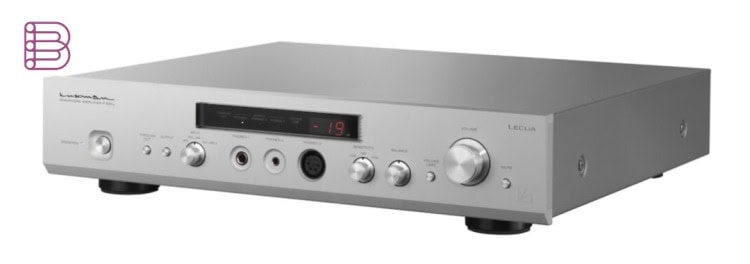 Luxman P-800u headphone amplifier in a three-quarter view