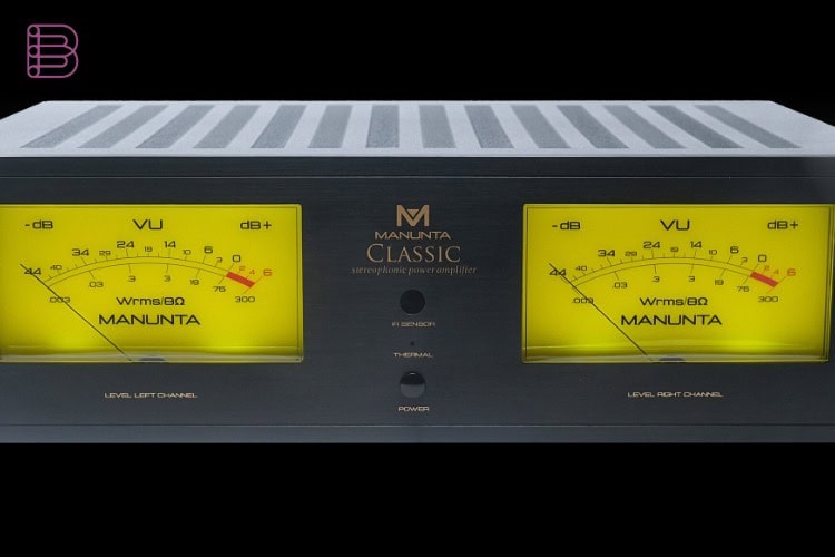 Manunta Classic Power Amplifier front panel with VU meters