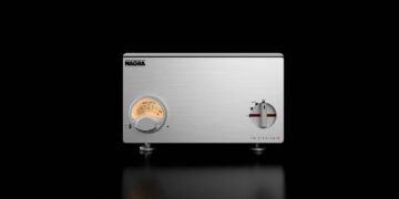 Nagra AMP II-S power amplifier front view