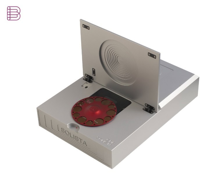 Omega Audio Concepts SOLISTA CD player with lid open