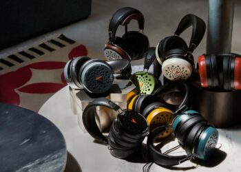 Palma DHS-10 convertible headphones shown in multiple colour finishes
