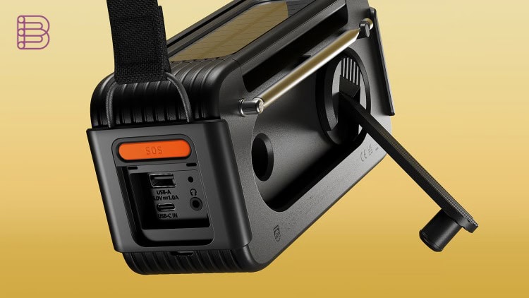 Philips TAR3500 emergency radio rear with hand crank and ports