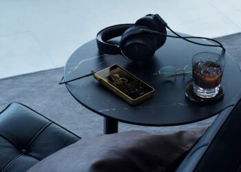 Sony NW-WM1ZM3 Walkman with headphones