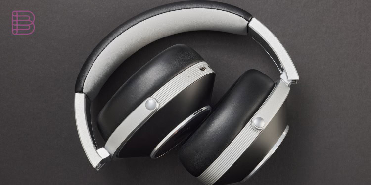 T+A Solitaire T Pro Nightflight headphones top view