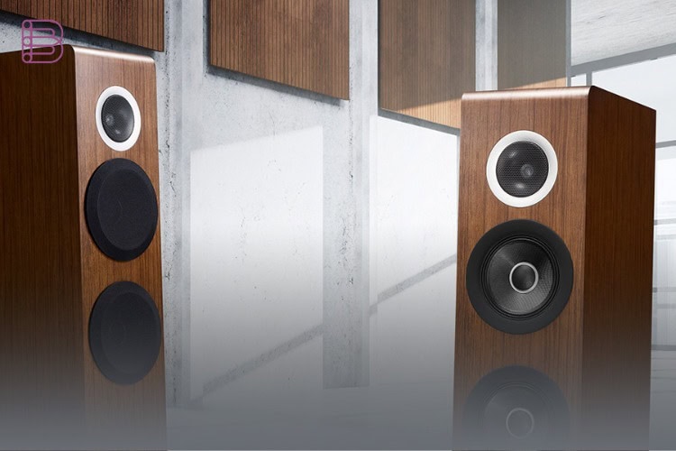 TAD Evolution Two TAD-E2 loudspeakers in a modern interior