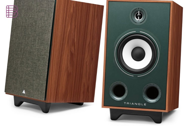 Triangle Borea BR05 bookshelf speaker, green finish, front view