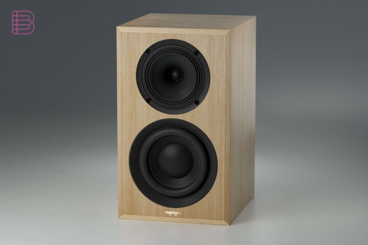 TrueTone T1 Signature speaker in oak, front view with grille removed
