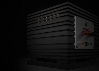 Ubiq Audio Lab UBICUBE 700 mono power amplifier