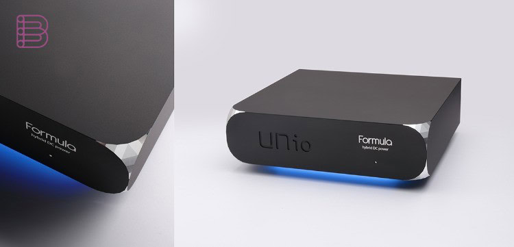 UNio Formula 12 hybrid DC power supply in black finish