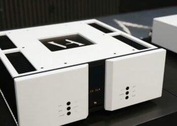 Vitus Audio SM-025 Signature Series monoblock amplifiers in the D&D Audio room at Dutch Audio Event 2026