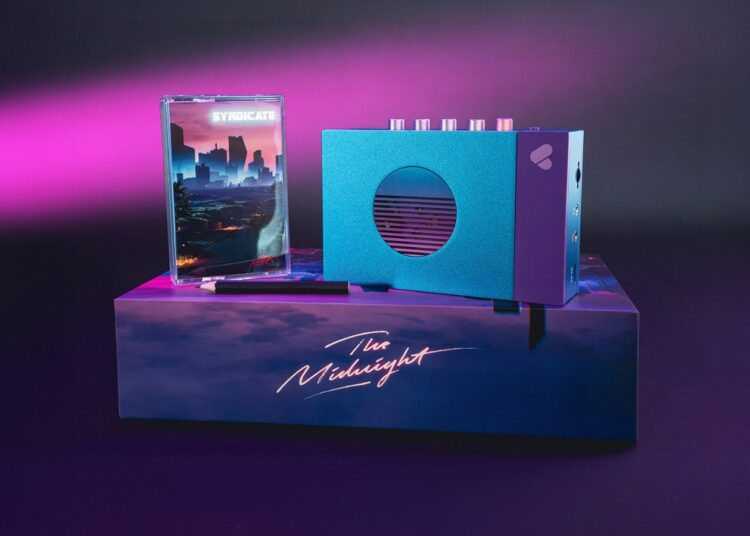 We Are Rewind The Midnight edition WE-001 cassette player