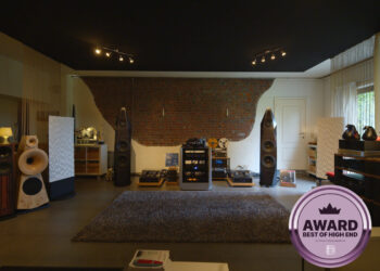 AVALON-ACOUSTICS-SAGA-SIGNATURE-1