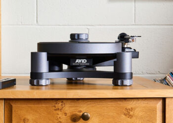 AVID-RELVEO-Turntable