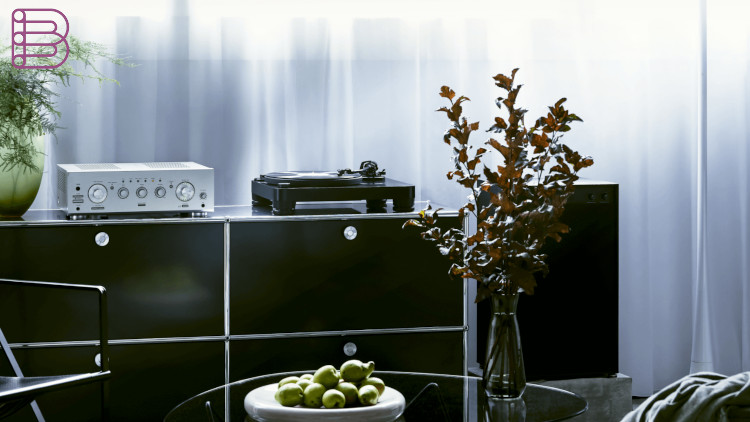 Audio-Technica-AT-LP7X-+-Headphone-GIVEAWAY!-3