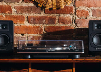 Audio-Technica-AT-SP3X-Active-Bookshelf-Speakers