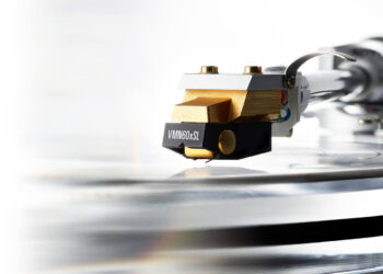 Audio-Technica-High-Fidelity-AT-LPA2-Turntable