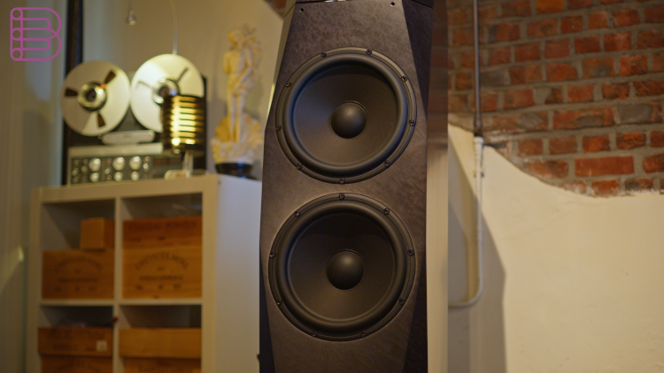 Avalon-Saga-Signature-Floorstanding-Speaker-4