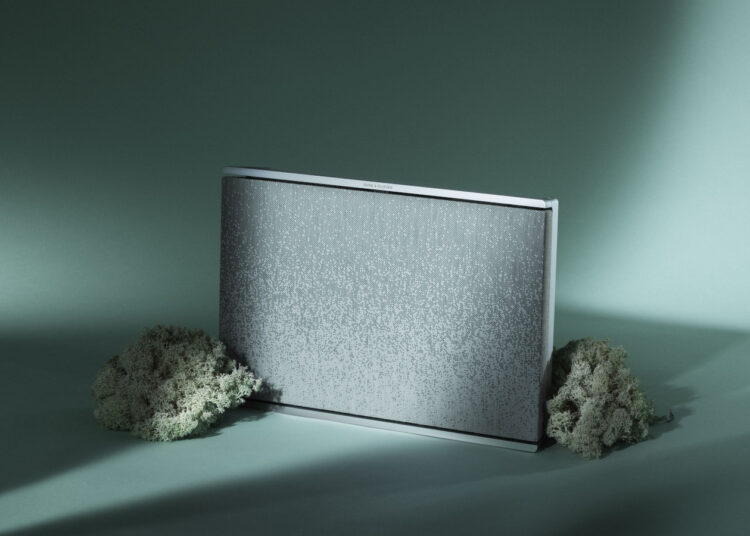 Bang-&-Olufsen-Announces-Beosound-Level-Frosted-Green