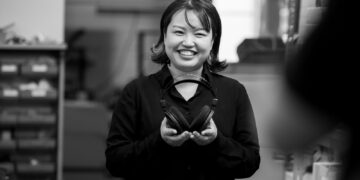 Behind-the-Scenes-with-Headphone-Engineer-Shiwaku-Nonomi