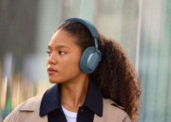 Bowers-&-Wilkins-Introduces-Frost-Blue