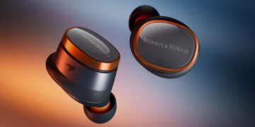 Bowers-&-Wilkins-Pi8-McLaren-Edition-Earbuds