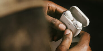 Cambridge-Melomania-A100-True-Wireless-Earphones-with-ANC