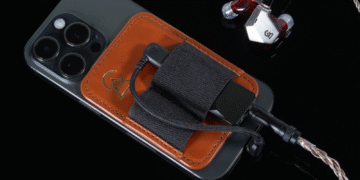 Campfire-Audio's-Portable-DAC-Wallet-and-Time-Link-Cable