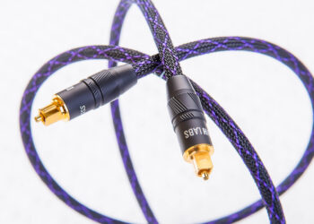 DH-Labs-DESTINY-Glass-Master-Optical-Hybrid-HDMI-Cable