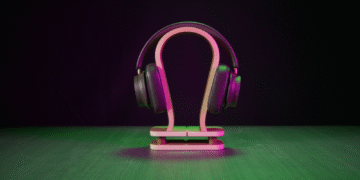 Dali-IO-12-headphones