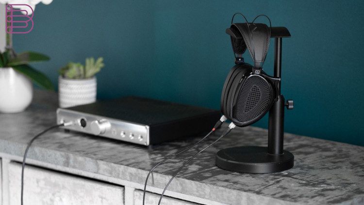Dan-Clark-Audio-Announces-NOIRE-XO™-Open-Back-Headphone-1