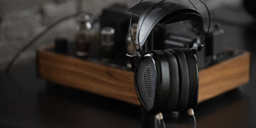 Dan-Clark-Audio-Announces-NOIRE-XO™-Open-Back-Headphone
