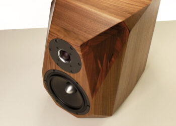 Diapason-Àstera-A-Masterpiece-of-Audio-Excellence