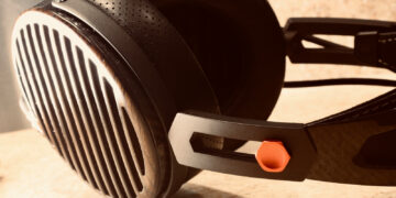 FiiO-Launches-Flagship-FT7-Headphone