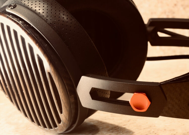 FiiO-Launches-Flagship-FT7-Headphone