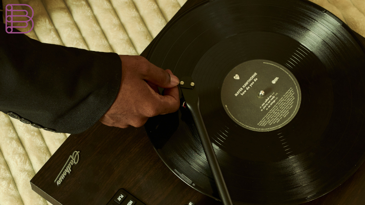 Gadhouse-Launches-The-Henry-Turntable-3