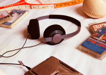 Gadhouse-Unveils-Wesley-A-Retro-Inspired-Headphones-Straight-Out-of-the-‘80s