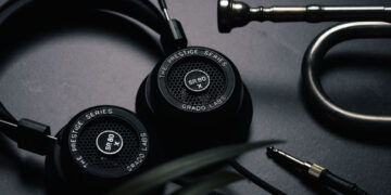 Grado-SR80x-The-Headphone-That-Shames-the-Competition