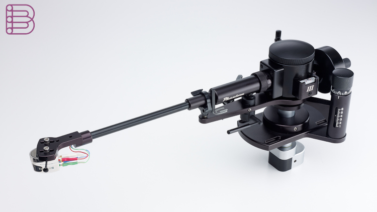 Graham-Engineering-Phantom-III-Tonearm-1